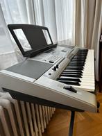 Synthetiseur YAMAHA psr E403, Muziek en Instrumenten, Keyboards, Ophalen, Yamaha, Met standaard, 61 toetsen