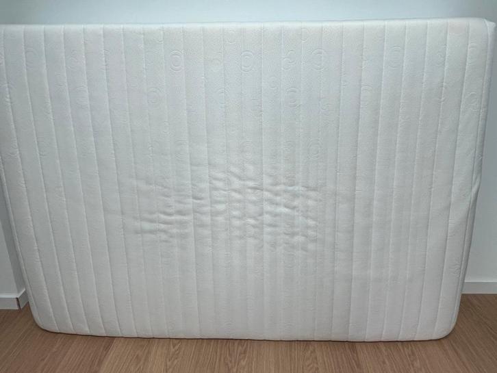 Anti allergisch Matras+Verstelbare latennbodem 140x200, Huis en Inrichting, Slaapkamer | Matrassen en Bedbodems, Gebruikt, Matras