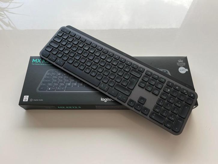 Logitech MX Keys S, Computers en Software, Toetsenborden, Zo goed als nieuw, Qwerty, Draadloos, Ophalen of Verzenden
