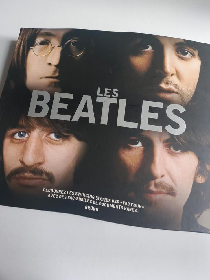 The Beatles, de Swinging Sixties met zeldzame facsimiles, Boeken, Taal | Frans, Gelezen, Ophalen