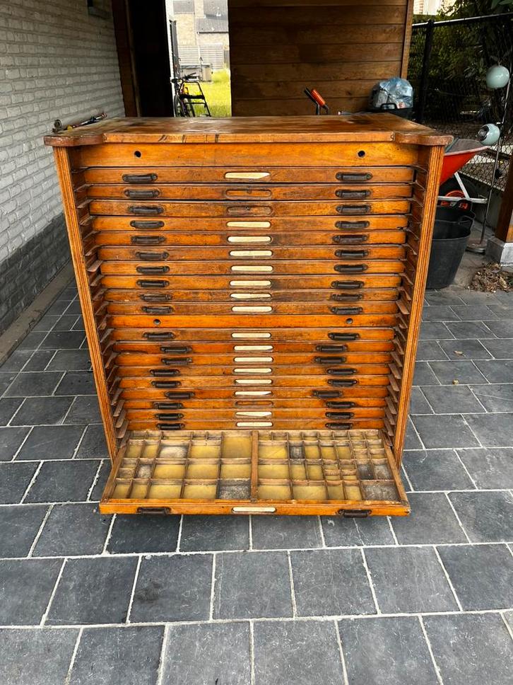 Vintage letterkast, Antiek en Kunst, Antiek | Meubels | Kasten, Ophalen