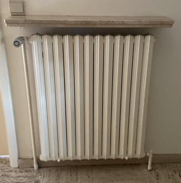 gietijzeren radiatoren - 7 stuks van diverse grootte beschikbaar voor biedingen