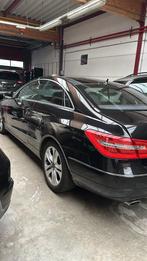 Mercedes E-Klasse 220 BlueEfficiency Avantgarde, Auto's, Euro 5, Zwart, Zwart, Bedrijf