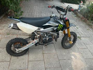Crossmotor beschikbaar voor biedingen