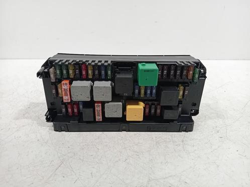 ZEKERINGKAST Mercedes-Benz SLK (R172) (A2129004911), Auto-onderdelen, Elektronica en Kabels, Mercedes-Benz, Gebruikt