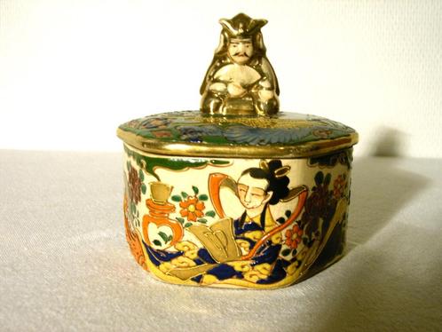 Bonbonnière chinoise ancienne, Antiquités & Art, Antiquités | Céramique & Poterie, Enlèvement ou Envoi