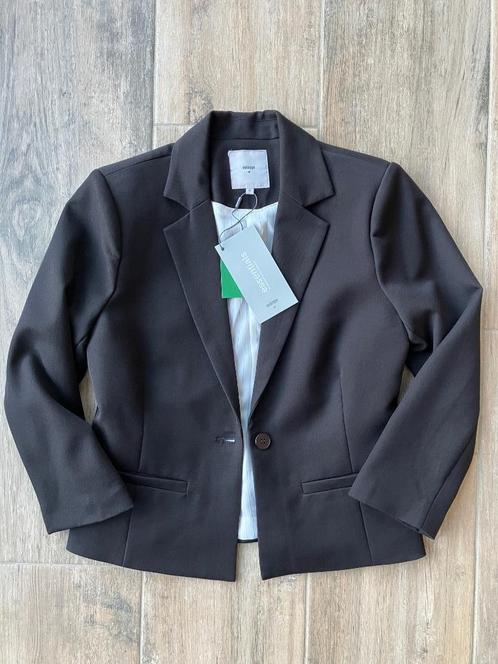 Minimum Krisser blazer maat 36, Kleding | Dames, Jasjes, Kostuums en Pakken, Nieuw, Jasje, Maat 36 (S), Zwart, Ophalen of Verzenden