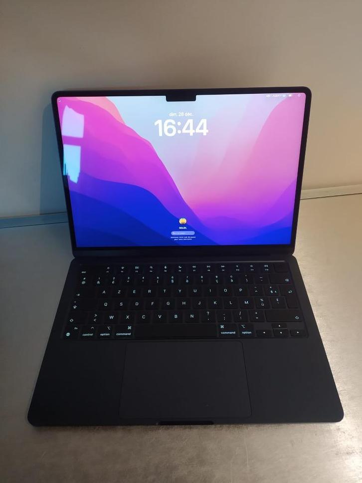 NEUF MacBook Air 13 puce Apple M2, Informatique & Logiciels, Apple Macbooks, Neuf, MacBook, 13 pouces, 3 à 4 Ghz, 256 GB, 8 GB
