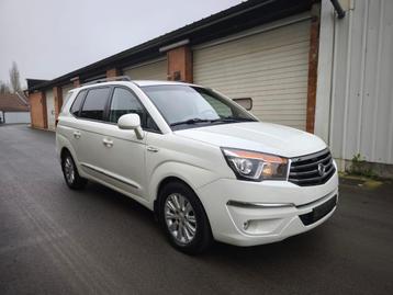 Ssangyong Rodius 2,0 XDI/ 7 PLAATS! beschikbaar voor biedingen