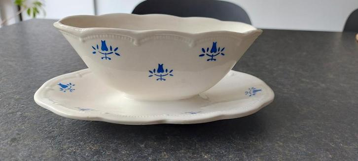 Sausbootje Boch Frères "Tulipes", Antiek en Kunst, Antiek | Schalen, Ophalen of Verzenden