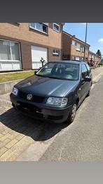 Volkswagen polo 2001 81000km, Auto's, Volkswagen, Voorwielaandrijving, Zwart, 149 g/km, 44 kW