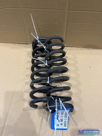 MERCEDES C KLASSE W204 spriaal achter veer set 2007-2013 beschikbaar voor biedingen