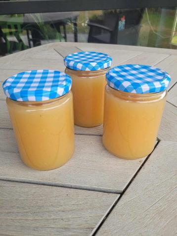 Heerlijke perenconfituur met gember en citrussap beschikbaar voor biedingen