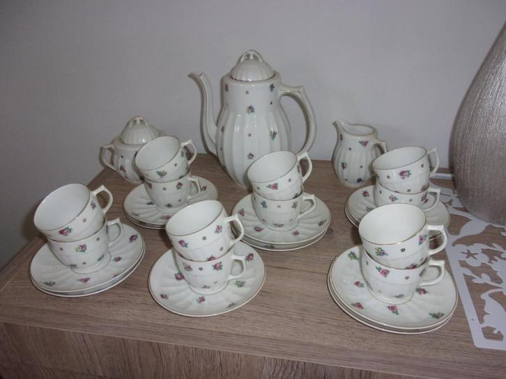 eeuwenoud koffieservies voor 12 personen, Antiek en Kunst, Antiek | Servies compleet, Ophalen of Verzenden