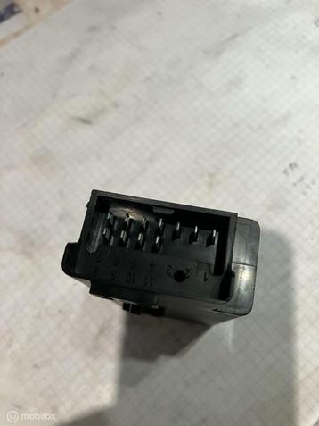 Centrale deurvergrendelings module BMW 3 E30 beschikbaar voor biedingen