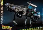 BLACK FRIDAY Hot Toys DeLorean Time Machine signed Doc& Lea, Ophalen, Nieuw, Film, Beeldje, Replica of Model
