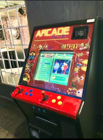 ARCADE FACTORY game kast. perfect voor iedere retro gamer., Enlèvement, Comme neuf