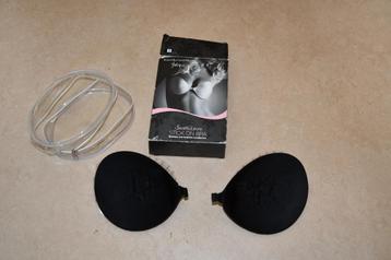 Zwarte stick on bra - cups B - Hunkemüller beschikbaar voor biedingen