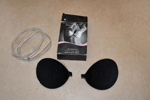 Zwarte stick on bra - cups B - Hunkemüller, Kleding | Dames, Ondergoed en Lingerie, BH, Zwart, Ophalen of Verzenden