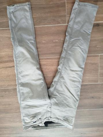 Motorbroek maat 34/30 beschikbaar voor biedingen