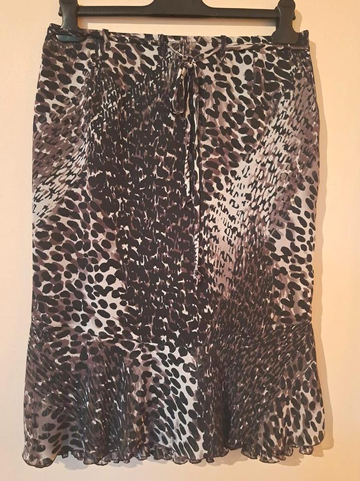MAYERLINE- Nieuwe rok met luipaardprint, Kleding | Dames, Rokken, Nieuw, Maat 42/44 (L), Onder de knie, Ophalen of Verzenden