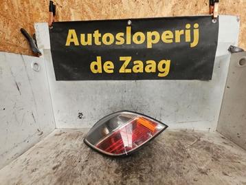 Achterlicht links van een Opel Astra beschikbaar voor biedingen