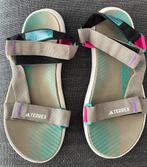 NIEUW Adidas terrex sandalen maat 42, Adidas, Nieuw, Sandalen of Muiltjes, Ophalen of Verzenden