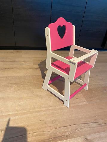 Chaise de salle à manger de poupée en bois