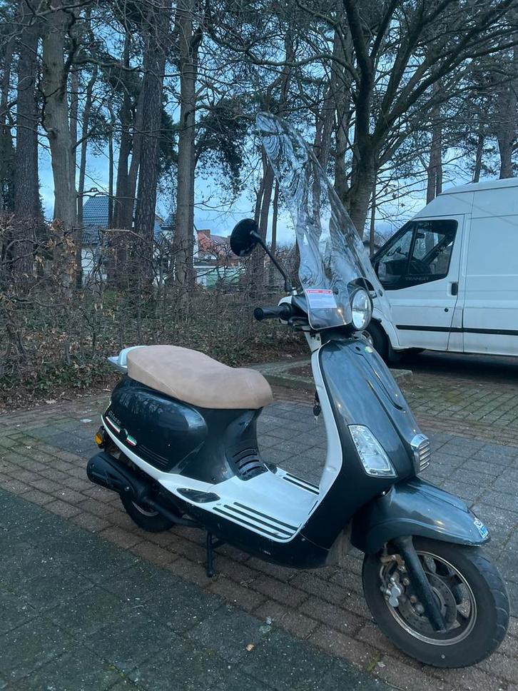 IVA IBIZA 2015 A KLASSE, Fietsen en Brommers, Brommers | Vespa, Ophalen