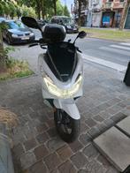 Honda pcx 125 2017 blanc, Motoren, Motoren | Honda, Scooter, Particulier, 125 cc, 11 kW of minder