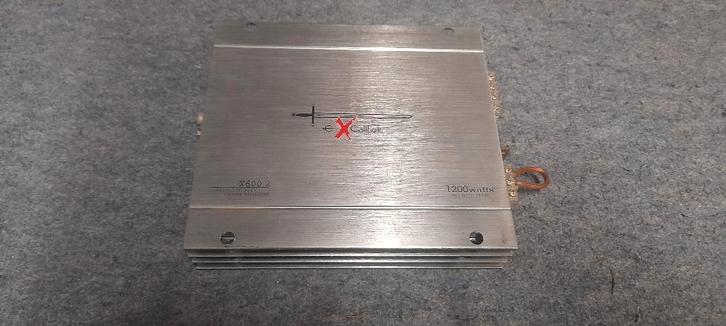 Versterker 1200 Watt Excalibur, Auto diversen, Autospeakers, Zo goed als nieuw, Ophalen