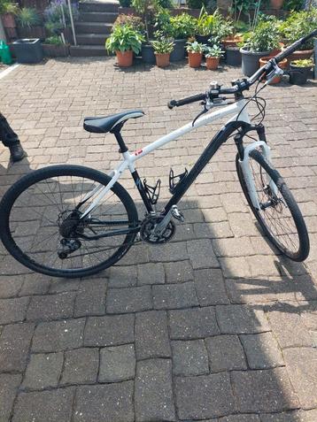 Zeer degelijke fiets  beschikbaar voor biedingen