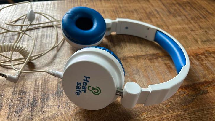 Clevy kinder koptelefoon met begrenzer, Audio, Tv en Foto, Hoofdtelefoons, Zo goed als nieuw, Ophalen of Verzenden