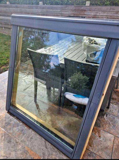 Velux 114x118, Doe-het-zelf en Bouw, Raamkozijnen en Schuifdeuren, Gebruikt, Ophalen of Verzenden
