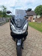 Honda pcx 150cc 12823km van 2016, Motoren, Particulier, LED Verlichting