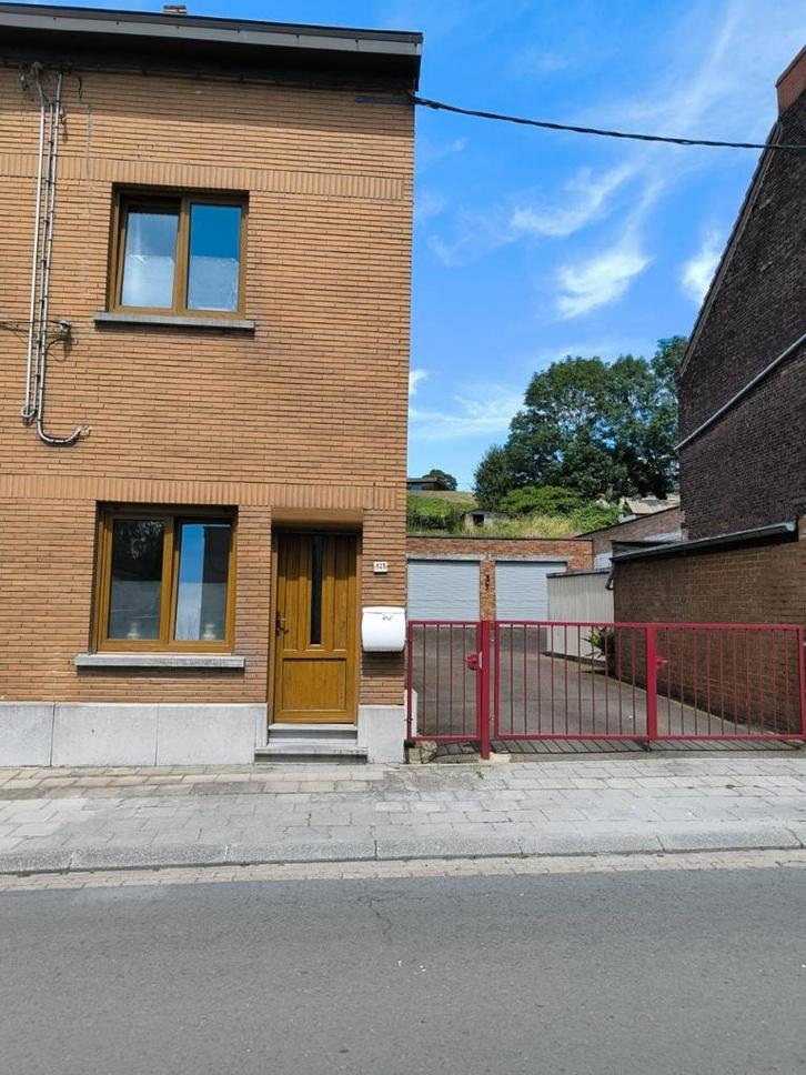 Petite maison à louer à Strépy-Bracquegnies, Immo, Huizen te huur, Provincie Henegouwen, Twee onder één kap, Direct bij eigenaar