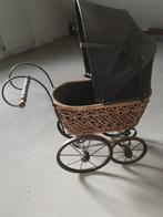 Oude decoratie kinderwagen., Ophalen