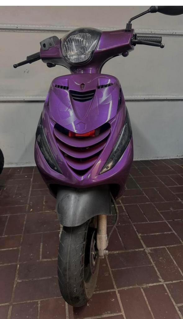 Zip a klasse te koop injectie, Fietsen en Brommers, Scooters | Piaggio, Zo goed als nieuw, Zip, Ophalen of Verzenden