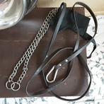 Grote metalen halsband met lederen leiband + GRATIS toebehor, Ophalen of Verzenden, Gebruikt, Hondenriem