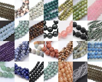 À partir de 1,25€ Chaînes de perles en pierres naturelles et disponible aux enchères