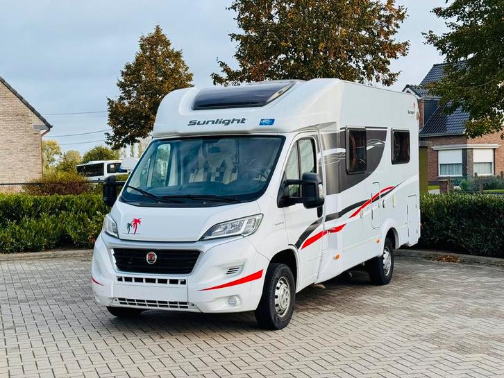 FIAT SUNLIGHT 2016 ultieme nieuwstaat, Caravans en Kamperen, Mobilhomes, Bedrijf, Fiat, Diesel, Douche, Luifel, Ophalen