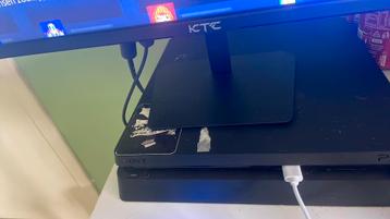 Monitor ps4 2 controlles zie beschrijving beschikbaar voor biedingen