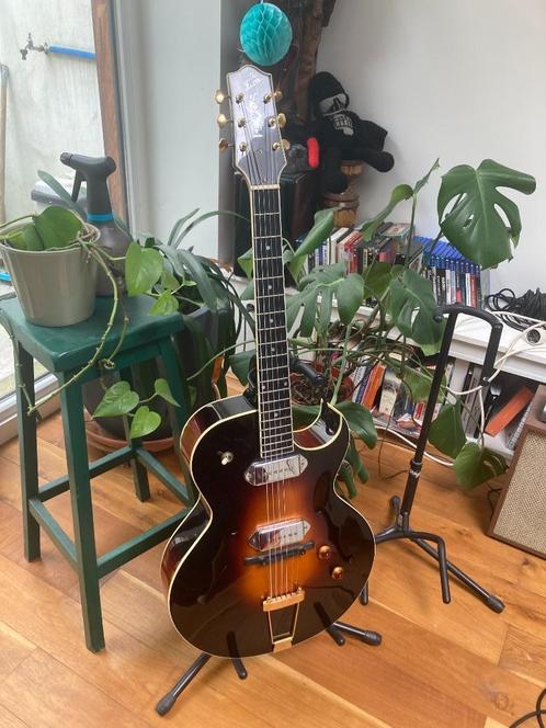 The Loar LH-750-VS (zeldzaam) met P90s, Muziek en Instrumenten, Snaarinstrumenten | Gitaren | Akoestisch, Gebruikt, Overige typen