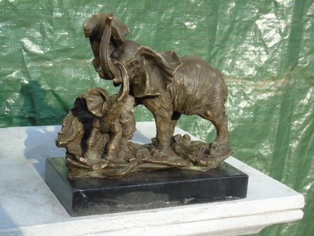 éléphant et son petit en bronze signé, BARYE, Antiquités & Art, Antiquités | Bronze & Cuivre, Bronze, Enlèvement ou Envoi