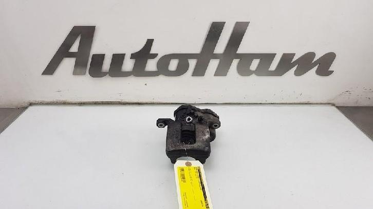 REMKLAUW LINKS ACHTER Audi Q3 (8UB / 8UG) (01-2011/12-2019), Auto-onderdelen, Remmen en Aandrijving, Audi, Gebruikt