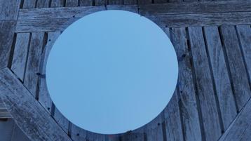 Ronde spiegel 51 cm met klok beschikbaar voor biedingen