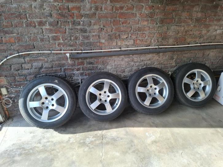 4 roues aliage 195/60 R16 Volkswagen Passat B8 (2015), Auto-onderdelen, Banden en Velgen, Velg(en), Winterbanden, 16 inch, 195 mm