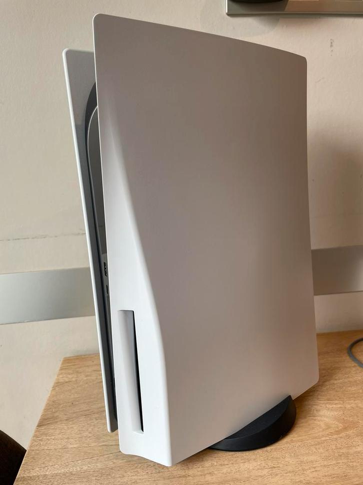 Playstation 5 + écran gaming MSI, Consoles de jeu & Jeux vidéo, Consoles de jeu | Sony PlayStation 5, Comme neuf, Playstation 5