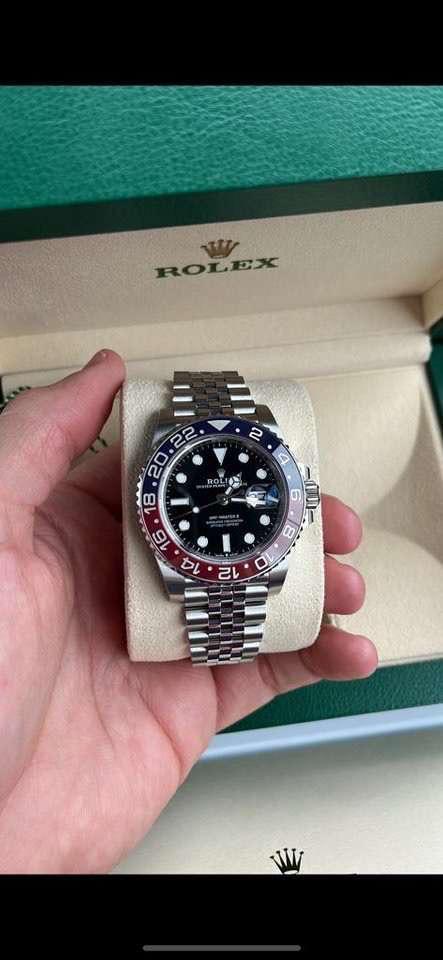 Rolex GMT 2 “Pepsi” (126710BLRO)., Handtassen en Accessoires, Horloges | Heren, Rolex, Ophalen of Verzenden