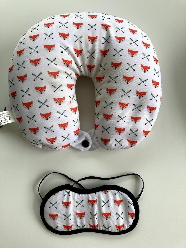 Autonekkussen + slaapmasker, zacht met een leuk motiefje!, Kinderen en Baby's, Overige Kinderen en Baby's, Zo goed als nieuw, Ophalen of Verzenden